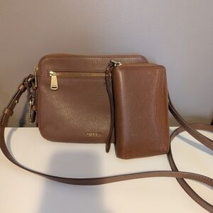 Fossil Piper Toaster Crossbody and Fossil Women's Caroline RFID Phone Wallet